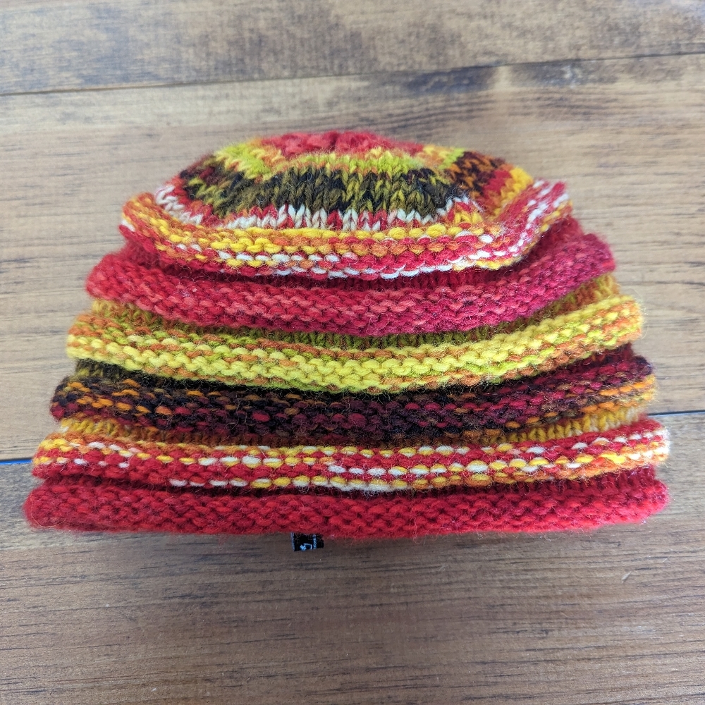 100% wool Nepalese hat with fleece lining
